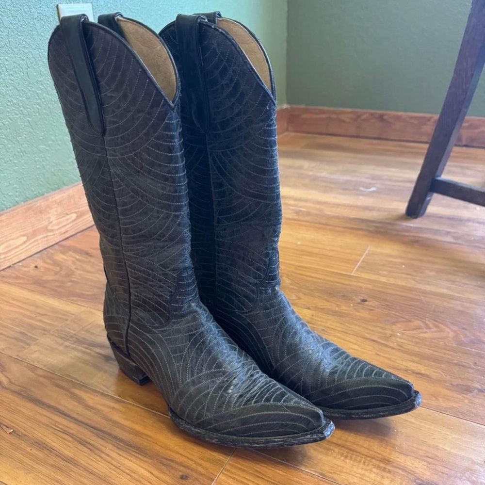 Old gringo yippie ky yay black cowboy boots